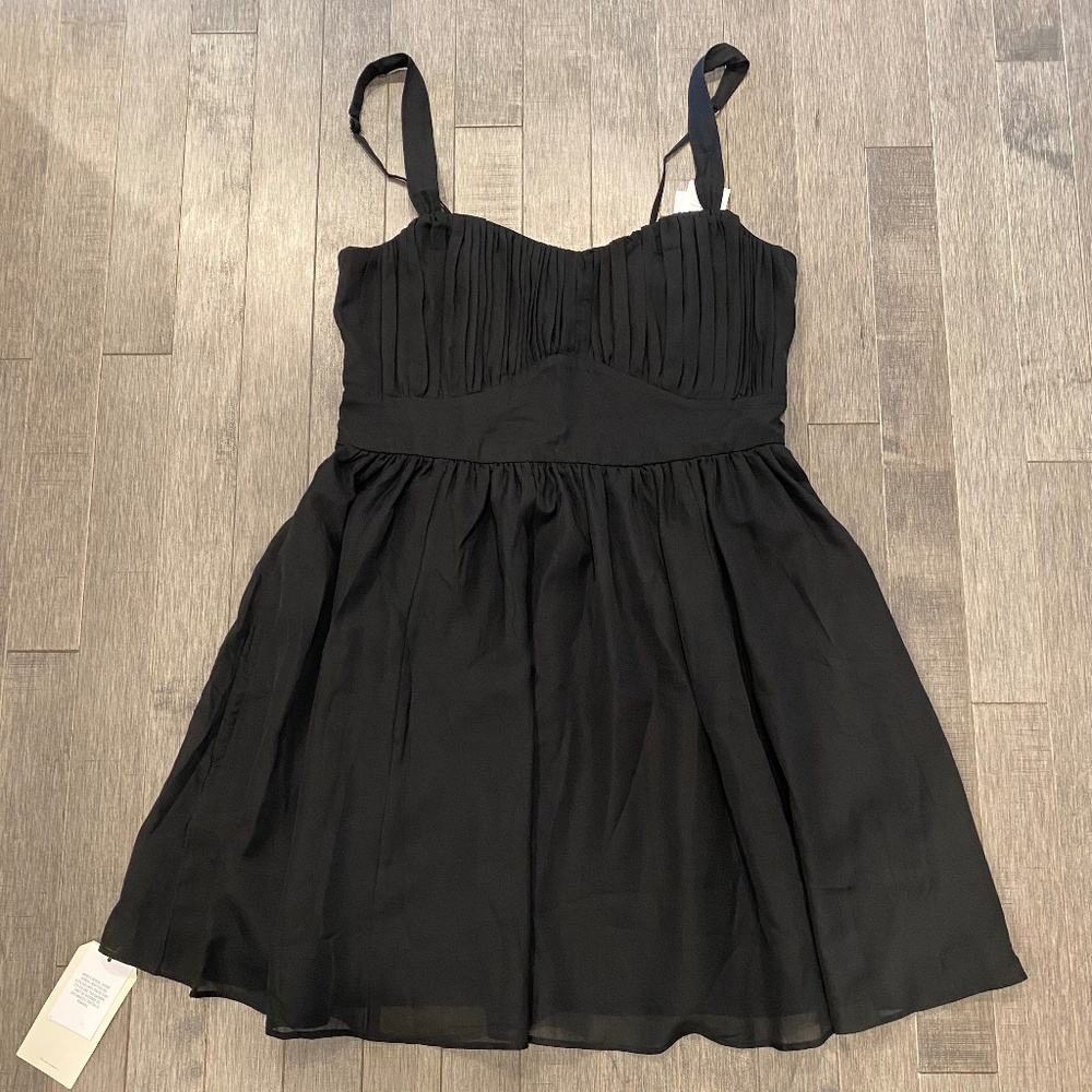 π«SOLDπ«π HOST PICK π NWT Abercrombie & Fitch Ruched Chiffon Mini Dress - Picture 8 of 13